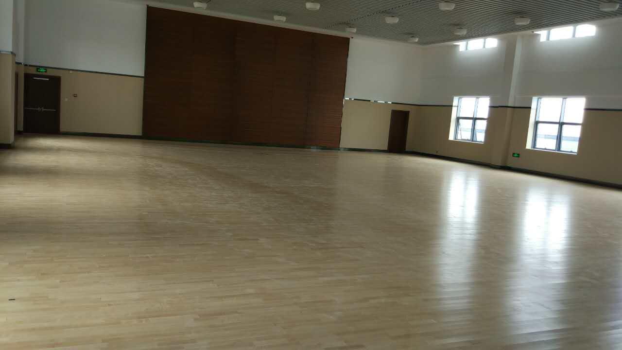 運(yùn)動木地板,實(shí)木運(yùn)動地板